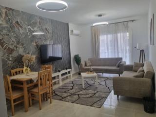 Stylish 2BR in Rehab 2 Near Club - 2