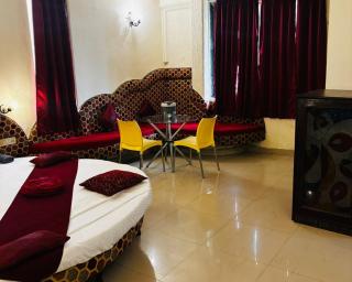 Abhilashaa Hotel - 8