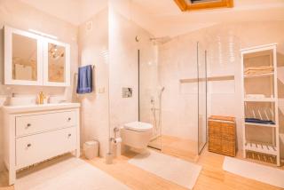 Kalkan Merkezde Havuzlu Apart - 2