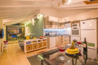 Kalkan Merkezde Havuzlu Apart - 4