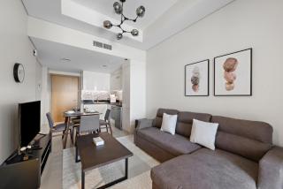 Modern 2-Bedroom Apartment in Aykon Tower C - 9