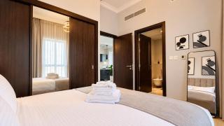 Bay Central Sea and Canal View, Dubai Marina - 3