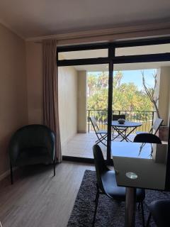 Island Club by Smart City Stays - 5