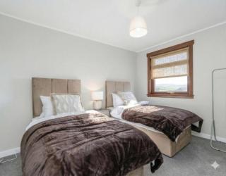 Free Parking Sleeps 6 3 Bedrooms Stunning Interior - 5