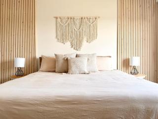 ~New~ Radiance City Retreat•Shine & Rise Wellness - 5