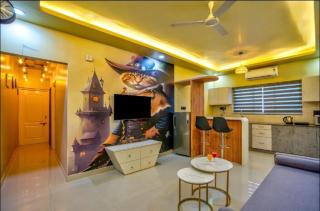 Lavish 2BHK Apartment Common Pool Sit-Out - 0