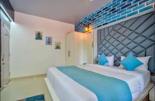 Lavish 2BHK Apartment Common Pool Sit-Out - 9