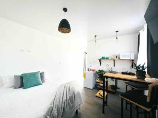 SJO Airport private Studio #1 - 5min away - 3