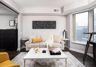 One of Toronto s finest 1BR Condo with a WFH Setup - 8