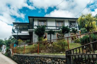 Ginas Home in Dogo - 8