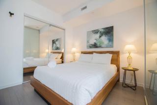 Cozy 1 BR Air mattress CN Tower Ent District MTCC - 3