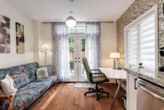 3BR Casa close to Woodbine Beach with deck area and WFH - 7