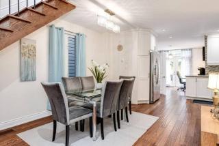 3BR Casa close to Woodbine Beach with deck area and WFH - 4