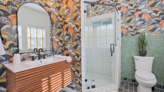 Hacienda SoCo - Fire Pit & 3 Min Walk to SoCo - 6