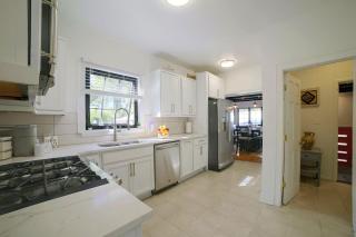 Near Casinos & Lake Michigan: Hammond Home! - 4