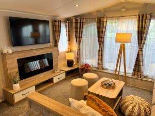 Woodland Escape with Hot Tub - Aberdunant Hall Caravan Park - 1