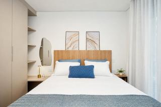 Temple 208 · Temple Batel • Queen Bed & 2 Smart TVs - 3