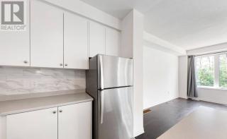 Spacious 4-Bedroom 4 Bathroom House Near Wasaga Beach - 3