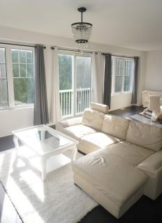 Spacious 4-Bedroom 4 Bathroom House Near Wasaga Beach - 1