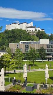 JUFA Hotel Salzburg City - 8
