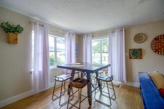 Pool Access, Walk to Beach! Cape Canaveral Apt - 2