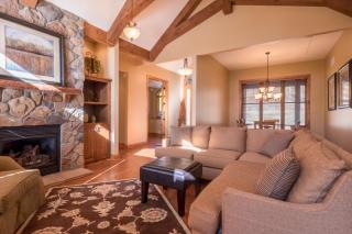 Lakefront Retreat at Giants Ridge: Golf, Hike, Ski - 1