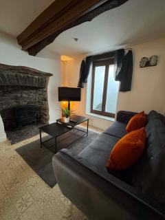 Bridge View Victorian Townhouse Central Aberystwyth Sleeps 6 - 9
