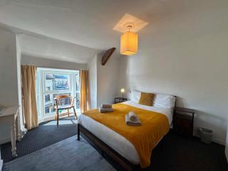 Bridge View Victorian Townhouse Central Aberystwyth Sleeps 6 - 5