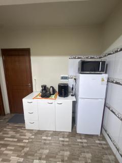 Roger House - 9