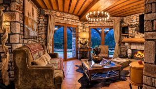 Mythica Chalet - 4