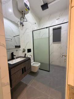 The Regent Suites Luxury 2BR Apartment - 5
