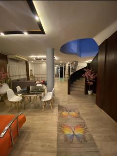 Great sea front villa with a private beach, pool 6 rooms - 2
