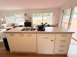 Grove Road Retreat - 3