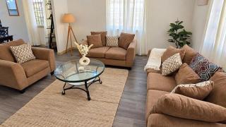 The Grazettes Hideaway 4 Bedrooms & AC - 4