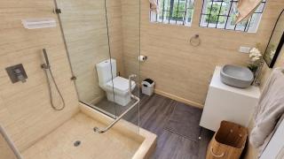 The Grazettes Hideaway 4 Bedrooms & AC - 1