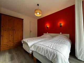 Spacieux appartement refait à neuf avec balcon et garage, proche centre-ville - 9