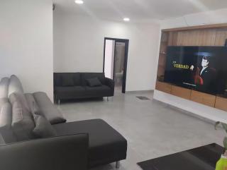 Casa Quetzal Prados del Sol 1 Rec y 2 Sofa Cama para 6 - 7