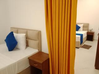 Seals Harbor Hotel - 9