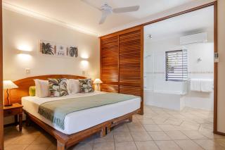Poolside Villa - Hibiscus 40b - 4