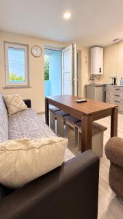 Garden EVN Apartments 5 Min from Airport - 3