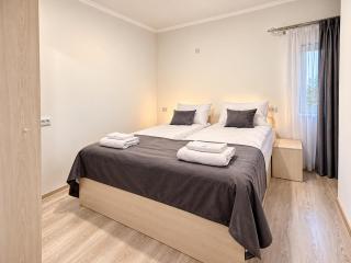Garden EVN Family Apartment 5 Min from Airport - 6
