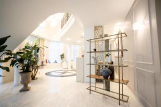 Tresor Le Palais Timisoara, Curio Collection by Hilton - 4