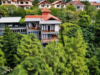 Villa Rumah Oma 6 Bedrooms - Karaoke - BBQ - Kids Playground - 3