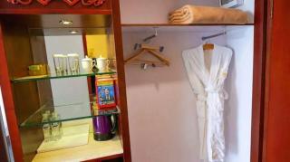 Golden Spring Hotel Lijiang - 2