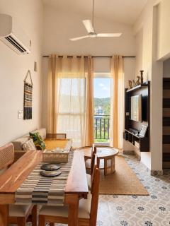 Lush Lavish Luxe 2BHK Pool Gym Candolim - 7