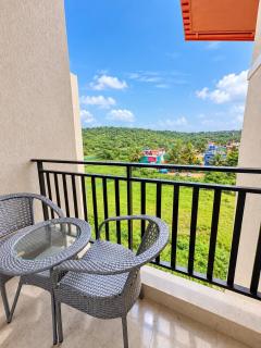 Lush Lavish Luxe 2BHK Pool Gym Candolim - 6