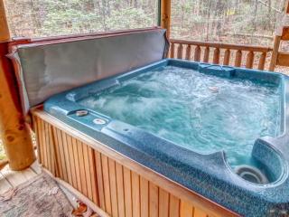 Bearfoot Retreat - Waldens Creek - 5
