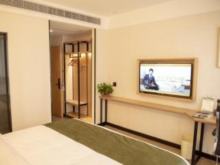 Green Tree Inn Fuyang Funan County Tianzhu Square - 5