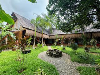 Nautilus Resort Hostel & Hammocks - 8