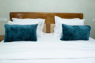 Kicukiro white apartment - 4